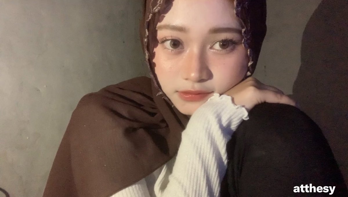 atthesy's tweet photo. selamat hari lebaran https://t.co/C1pZXgQV8e