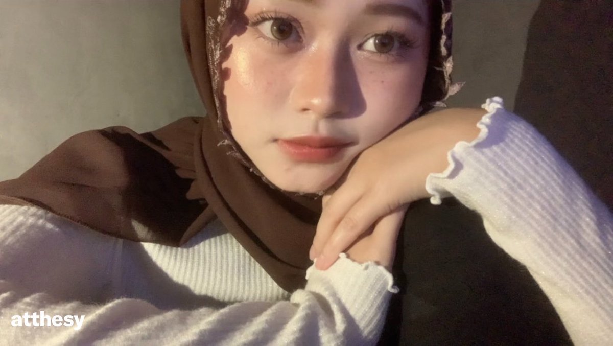 atthesy's tweet photo. selamat hari lebaran https://t.co/C1pZXgQV8e