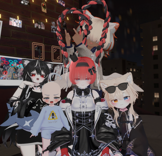 leda200042004's tweet photo. Just Happy Party ! https://t.co/5jZQ8UOAqj
