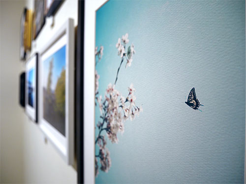 gallery_avi's tweet photo. 21周年記念特別展示「それぞれの制作2026」会期は折り返して開催6日目。1週目終了時点ですでに通常の2週間ぶんを超える来場者数となりました。展示で見せ、冊子で残す展覧会！総勢38名の出展作家による「制作の今」が集まっております！皆様、お見逃しなく！ 
https://t.co/FlrO36V2Kh https://t.co/P1ksGLxXRQ