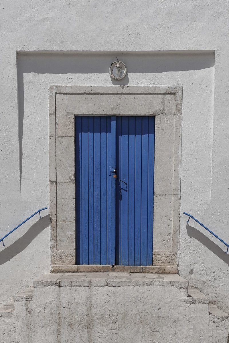 Ian_Barnes's tweet photo. An amazing door  🌟📸 #FSPrintMonday https://t.co/YBATpD3WeK