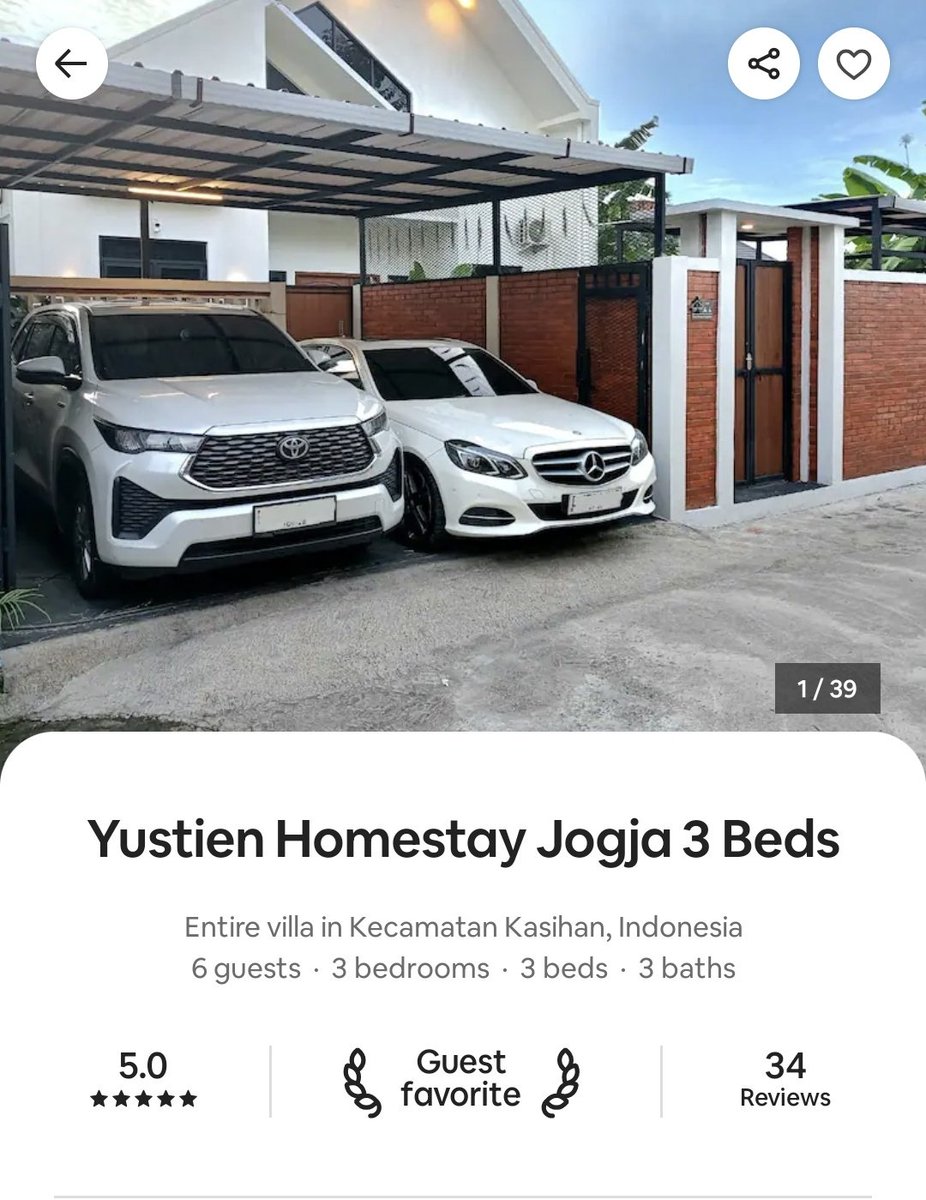 anzdiary's tweet photo. Kadangan bingung deh. Kan dah jelas ya di foto terparkir 2 mobil. Tapi masih ada pertanyaan "Jalan bisa masuk mobil ya?"
Ngana pikir mobil bisa masuk garasi dengan terbang? Diangkut? Pake crane? https://t.co/Kd4NFV46qV