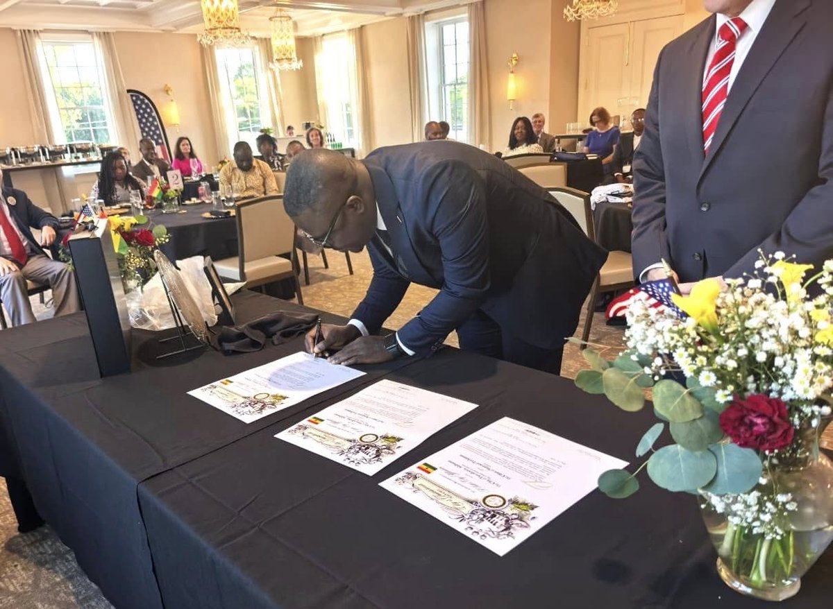 bonorcc's tweet photo. The Bono Region has entered into a sister city partnership with Tuscaloosa to promote cultural and educational exchange, with 20 SHS students set to participate in an exchange programme this year. 
#BonoRegion #Education #StudentExchange #Ghana #Tuscaloosa https://t.co/5Z65yXvheV