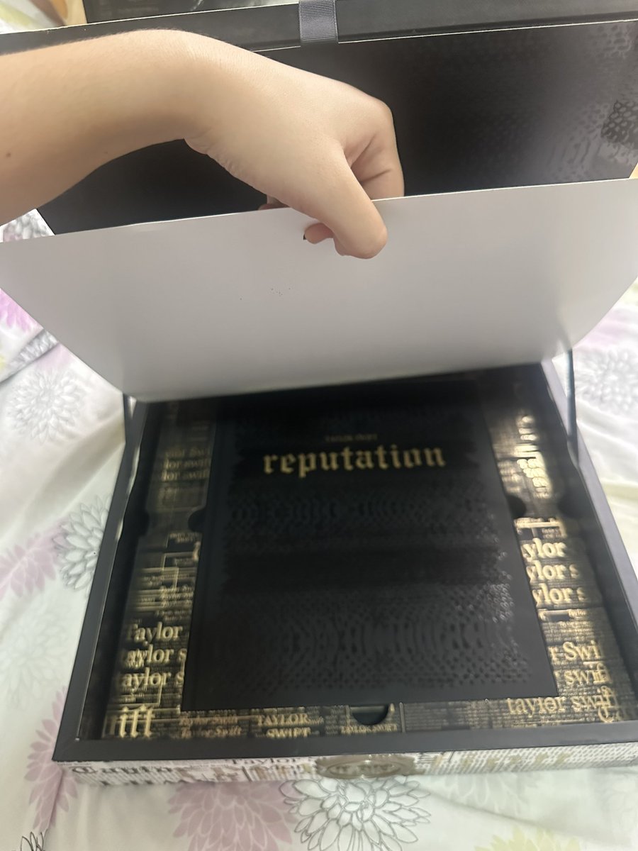 jieunmyceleb's tweet photo. wts lfb selling ph

reputation vip box - ₱12,000 + SF
has issues on the box, sometimes video plays sometimes it doesnt play

Complete inclusion! https://t.co/R3nUDudthW