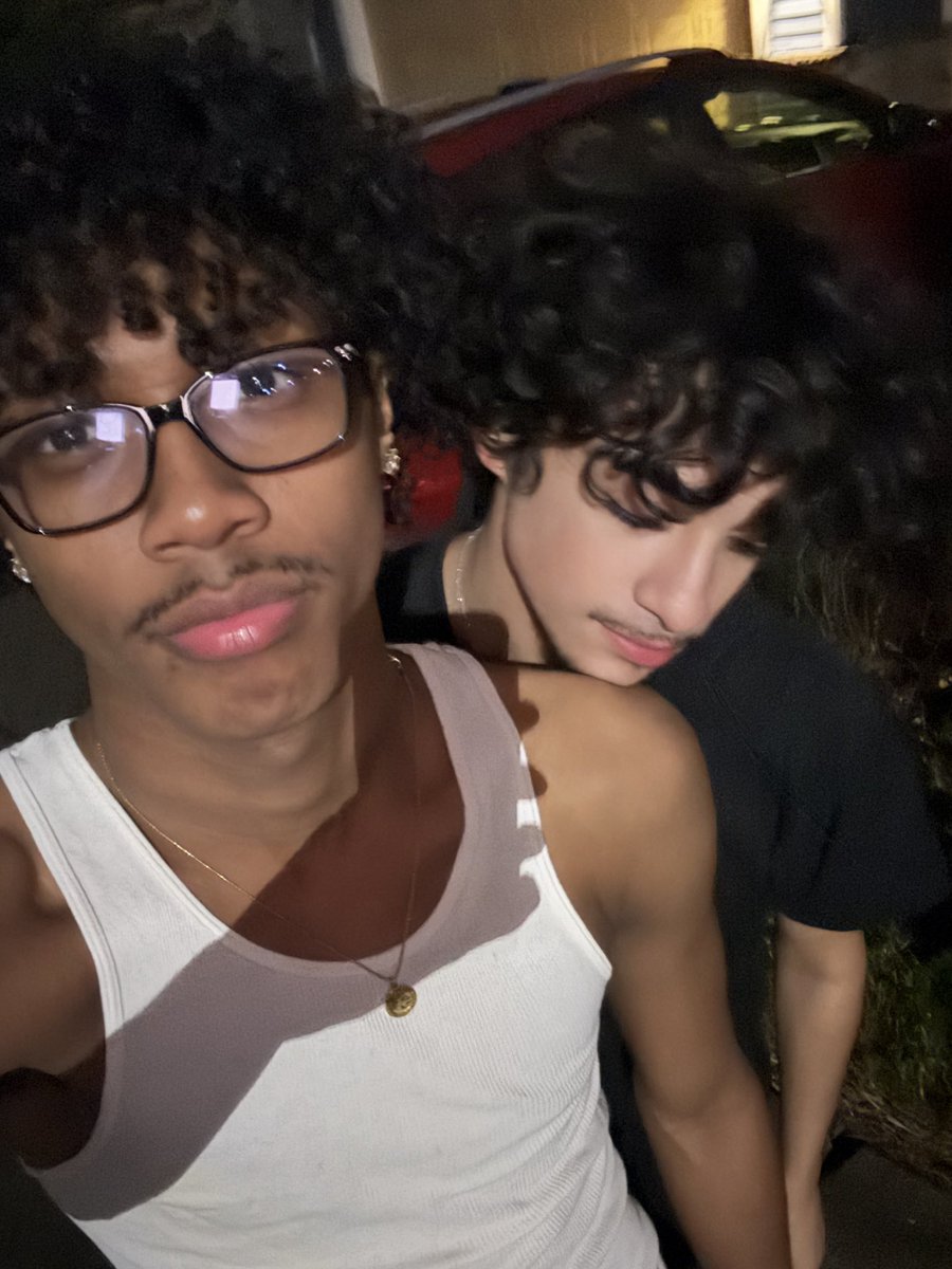 tndflix's tweet photo. Instagram             Vs.               X
rt for uncropped version #gay #wataa #couple #teen https://t.co/eeVWgYhZSc
