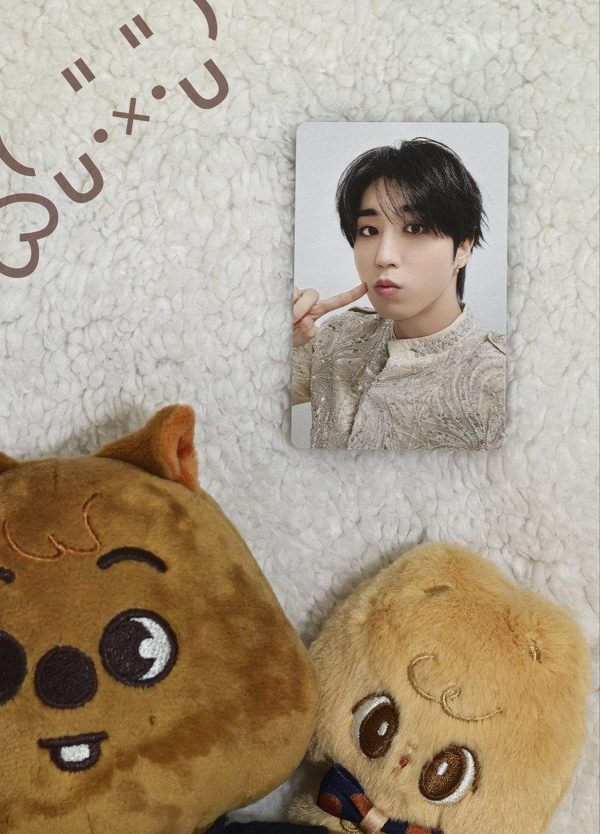 rukimitries's tweet photo. Bias wrecker nanaman ang umuwi opo. 🫣

I thought I'd never own this pc because it comes w/ the hipper so thank u @skzlxy for this! Really appreciate that u were transparent with the pc's condition!

Ugh ang cuuute ng HAN poke cheeks talaga! 🐿

#fromskzlxy
#RukimiTriesToCollect https://t.co/a7wWqoB7IF