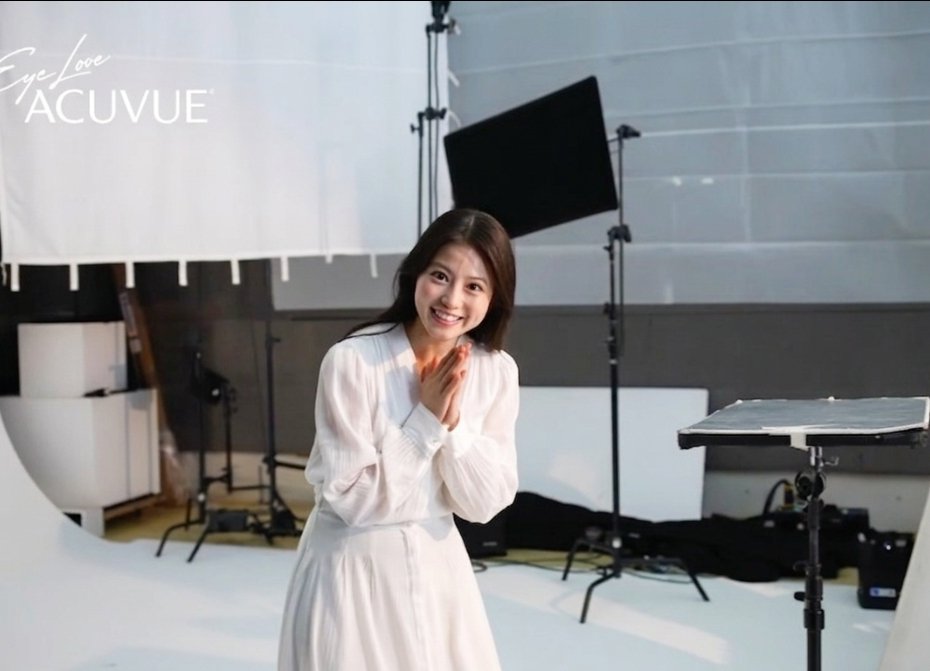 今田美桜ちゃん for new Acuvue CM☺️😚. Happy Eid ul Adha everyone