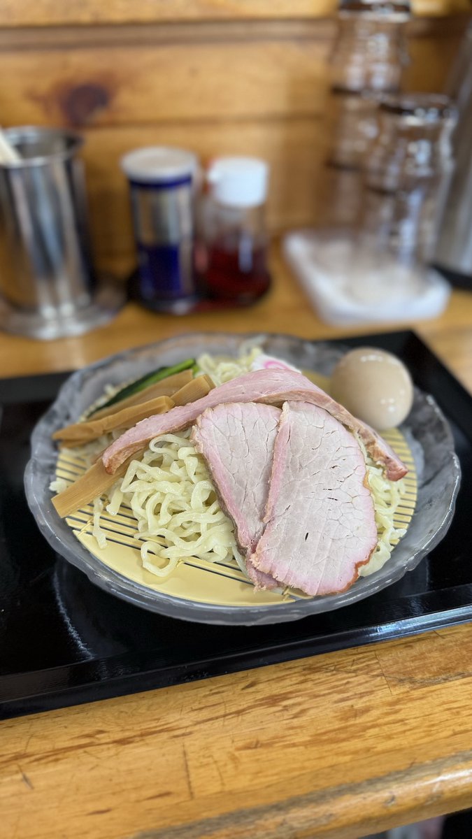 oAqg1hETjl7MLXT's tweet photo. 福島県石川郡石川町
手打中華 餐
胡麻だれざる中華 煮卵

先日の🍜早くも夏限定が始まったと聞き
『餐』さんへ🚗✔️

凍った皿🧊に盛られた手打麺に冷たいつけだれ❄️
冷水でキンキンに〆た手打麺はやはり激旨です🚐
超絶旨い‼️
🐴🐴🫶🍜‼️ https://t.co/c3KuYq6rha