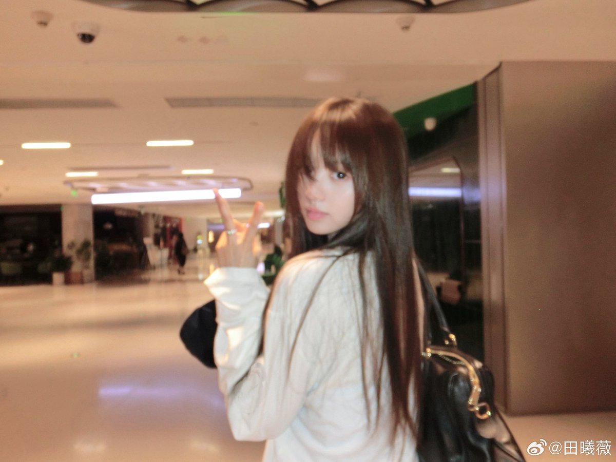 비 tweet media
