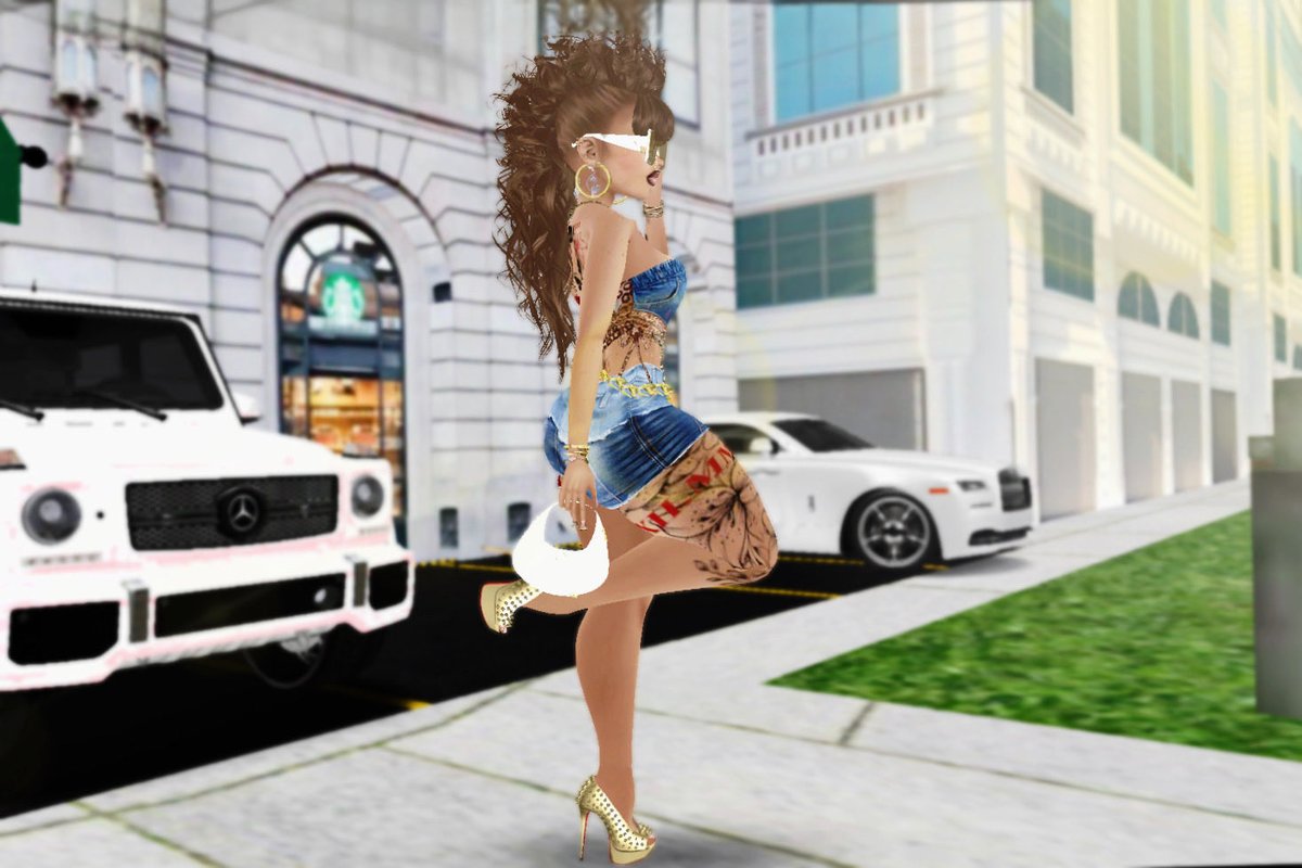 naiyemaa's tweet photo. Category is: 2005 video vixen 🐈‍⬛⚜️ | IG: lifewithnaiyemaa | @TheDollVault | #imvu #imvumodel #imvulife #vulifestyle #imvuinfluencer https://t.co/kVE18kaBp4