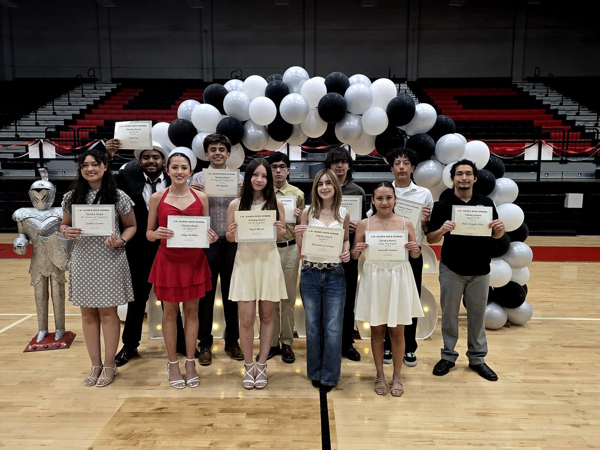 HHSCarrasco's tweet photo. Our Chivalry Awards acknowledge students across many areas, from CTE, LOTE, to all of our core subjects.

We are also able to recognize the top students within their respective cohorts.

Finally, our Duke and Duchess. It is a privilege to have Fredericke and Ashlyn at #THEKINGDOM https://t.co/YOqqRK5GMk