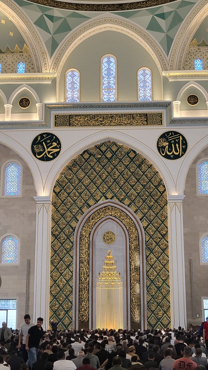 htmksh's tweet photo. عيدكم مبارك.. 

أسأل الله أن يبلغنا وإياكم العيد القادم وقد حقق لكلٍّ منا ما يتمنى، وأعطاه سؤله بما يرضيه ويشرح صدره.

تقبل الله طاعاتكم، وكل عام وأنتم بخير.. https://t.co/UXu92hb7eO