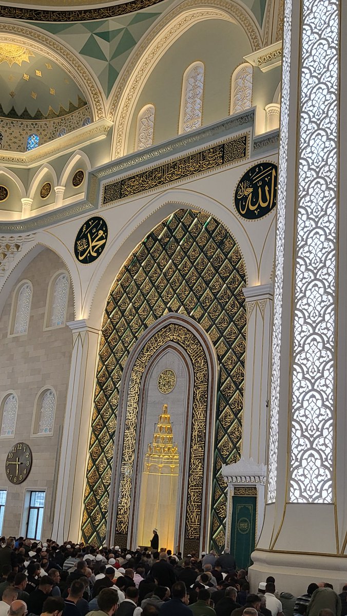 htmksh's tweet photo. عيدكم مبارك.. 

أسأل الله أن يبلغنا وإياكم العيد القادم وقد حقق لكلٍّ منا ما يتمنى، وأعطاه سؤله بما يرضيه ويشرح صدره.

تقبل الله طاعاتكم، وكل عام وأنتم بخير.. https://t.co/UXu92hb7eO