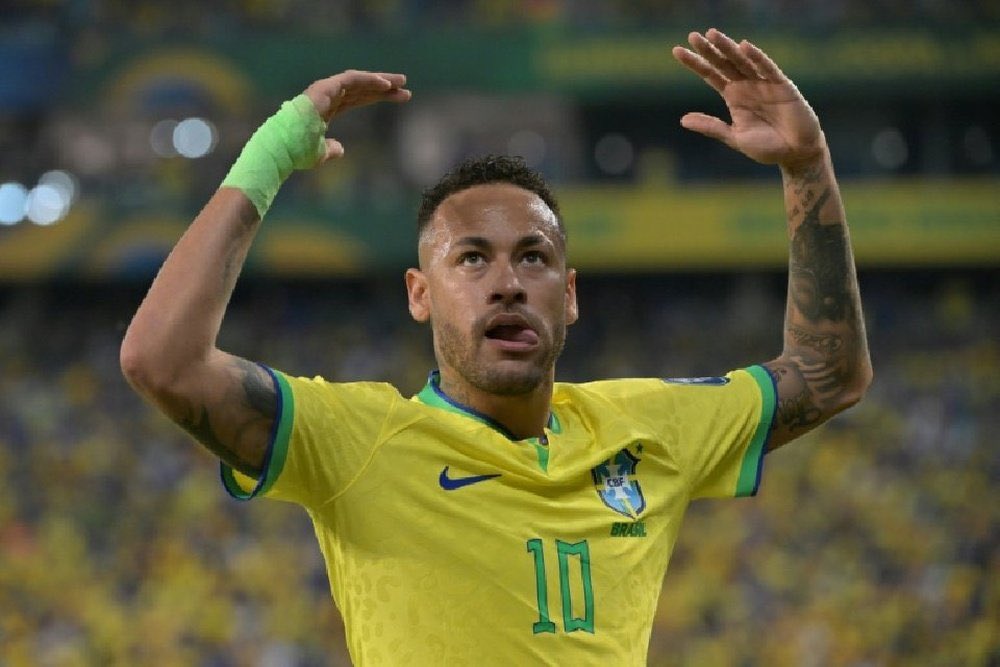 BeSoccerPT's tweet photo. 🇧🇷⏳ CONTAGEM REGRESSIVA!

A Seleção Brasileira inicia a preparação para a Copa do Mundo de 2026. Neymar e cia já têm data para chegar à Granja Comary: quarta-feira (27). 👀🔥

#brasil #copadomundo #neymar https://t.co/rnsyy8hge6