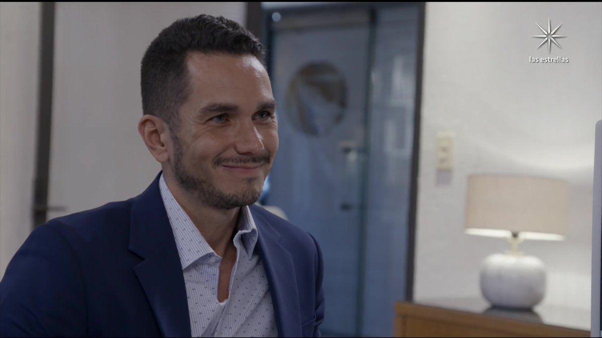 proxmubi32's tweet photo. Me da mucho FOMO que Adrían Rubio, maestro en el CEFAT (La escuela de TV Azteca) aparezca muy seguido en los unitarios de Televisa como #LaRosaDeGuadalupe o #ComoDiceElDicho 

Recuerdo que era mi crush en #LaLoba https://t.co/XW6WdP7UOh