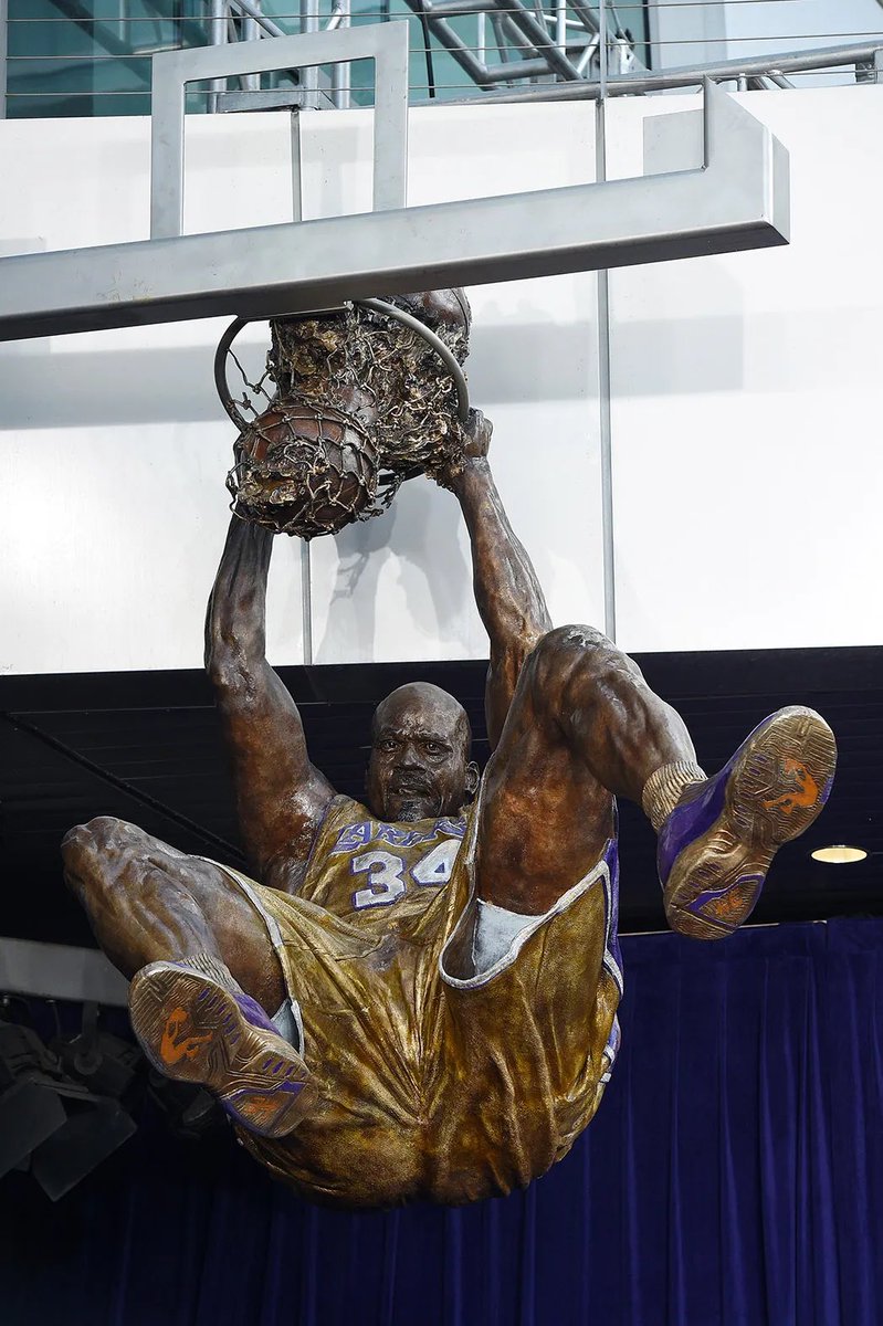 SleeperOrlando's tweet photo. Magic fans, does Shaq deserve a statue? 

YES or NO and why? https://t.co/OWgMd22vE5