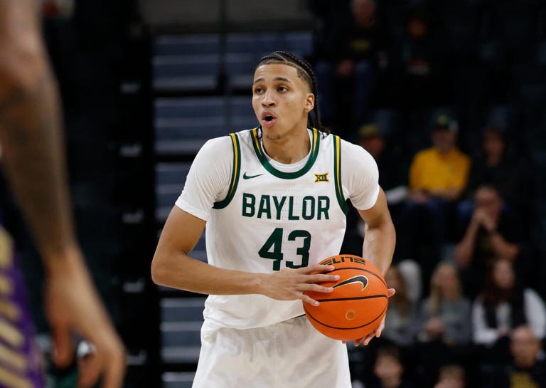 Pistons__Talk's tweet photo. Cameron Carr has had a predraft workout with the Detroit Pistons. https://t.co/j9RX7063KL