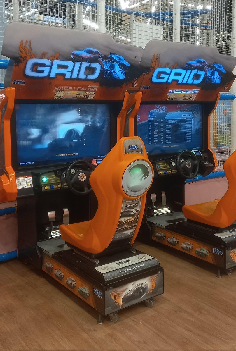 postpunkdriver's tweet photo. "It's an arcade game you're not supposed to play it with a wheel!!!"

Hmmmm....arcade...wheel...hmmm https://t.co/GBApqu1nVC