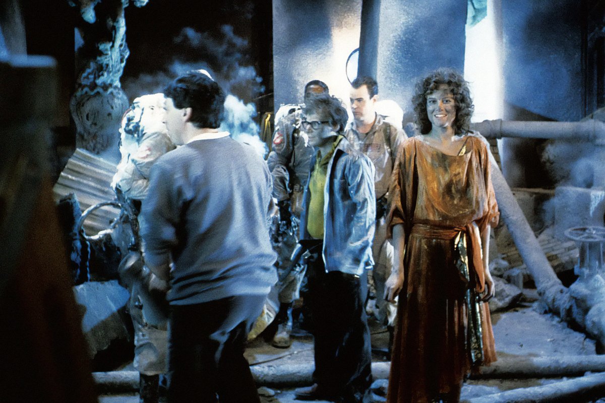 Behind the scenes during filming of the rooftop finale of Ghostbusters ...