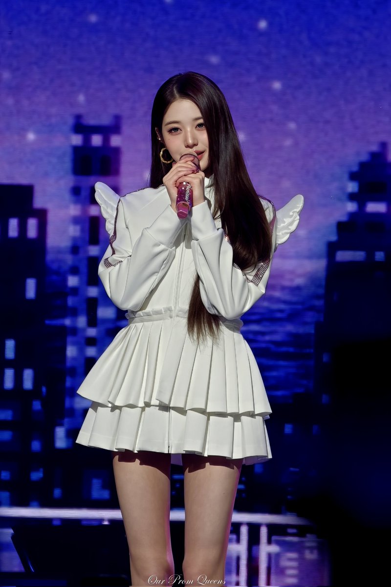 OurPromQueens's tweet photo. 260523
#장원영 #JANGWONYOUNG #아이브 #IVE https://t.co/41qkpyFRZx