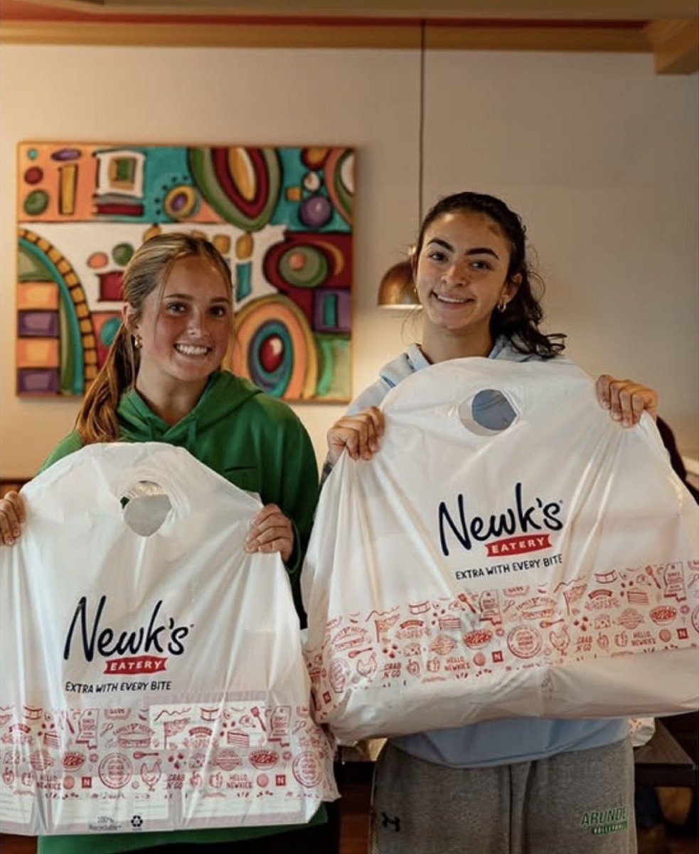Emily_G_Felski's tweet photo. Outside of softball, I love to stay involved with my school! For upcoming senior year here is a look at what I’m doing next year! 
1. National Business Honor Society (NBHS) - Secretary 
2. Future Business Leaders of America (FBLA) - Treasurer and Social Media Manager
3. Pickleball Club - Founder and President
4. Arundel Serves - Subcommittee Recruiter
5. One Love Club Member