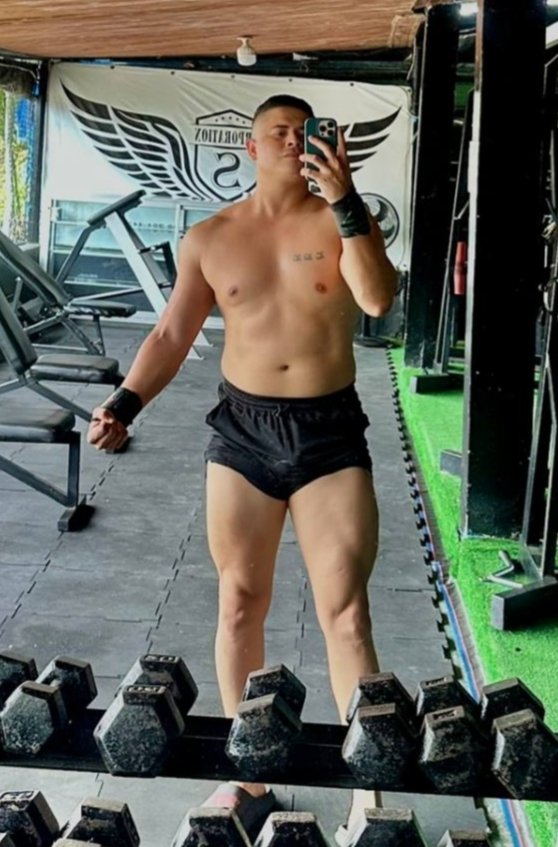 machoyleche's tweet photo. Me urge el pack para las pajas 💦💦💦 https://t.co/tCwwURNc1T