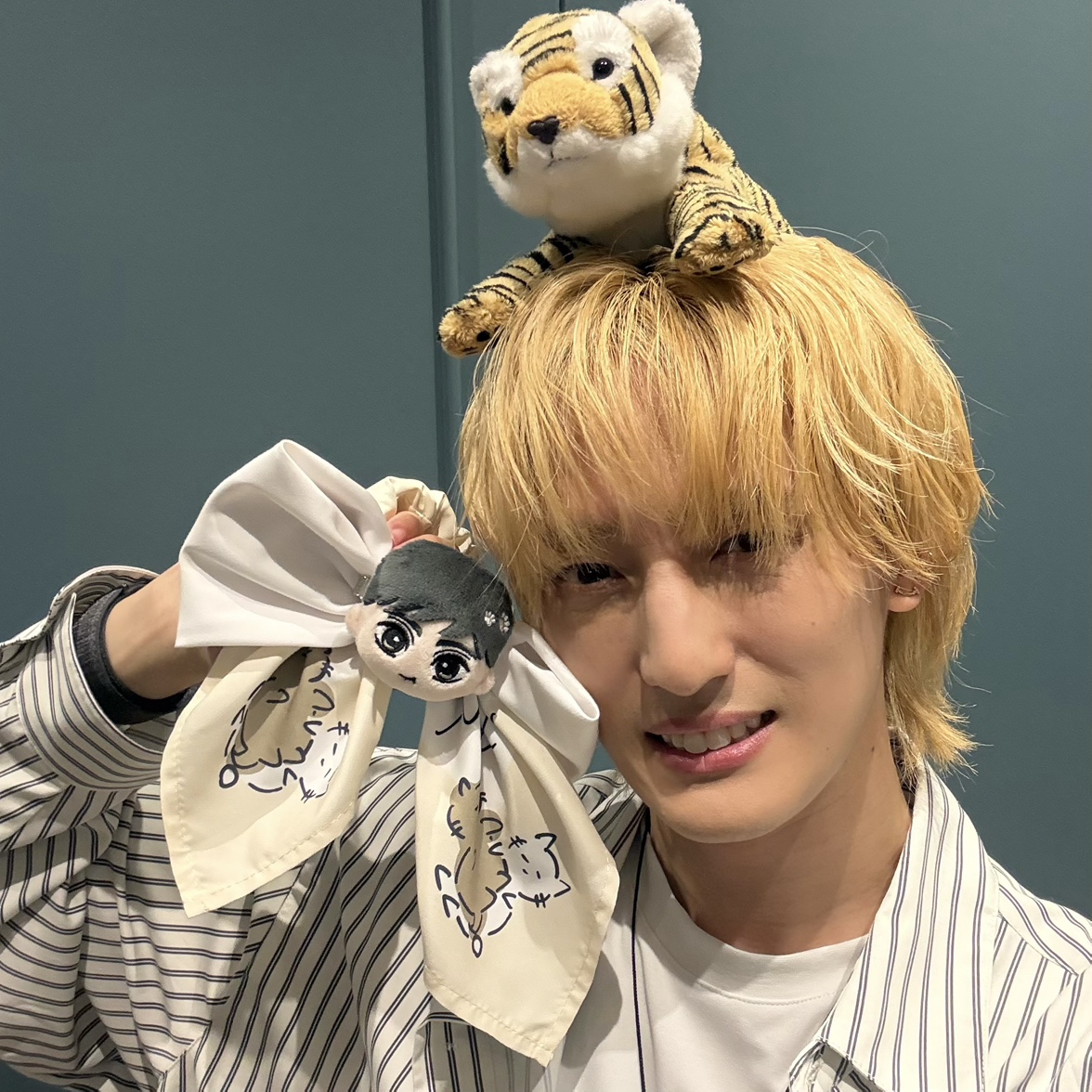 FAMILYCLUBweb's tweet photo. ／
#川島如恵留

🗓️5/26(火)実施
#のえまる生配信 アーカイブUP👑
＼

〖ラスト金髪ダーリンかも〜質問返信を添えて〜〗 

▽ アーカイブはこちらから ▽
https://t.co/2MXAKMPQ0R

🐯今回のトピックス📝
リムレス/表紙/「ねぇ、キスして」裏話/俳句特待生/9話/『惰性クラブ』お楽しみに！ https://t.co/CyTmNqVOOw