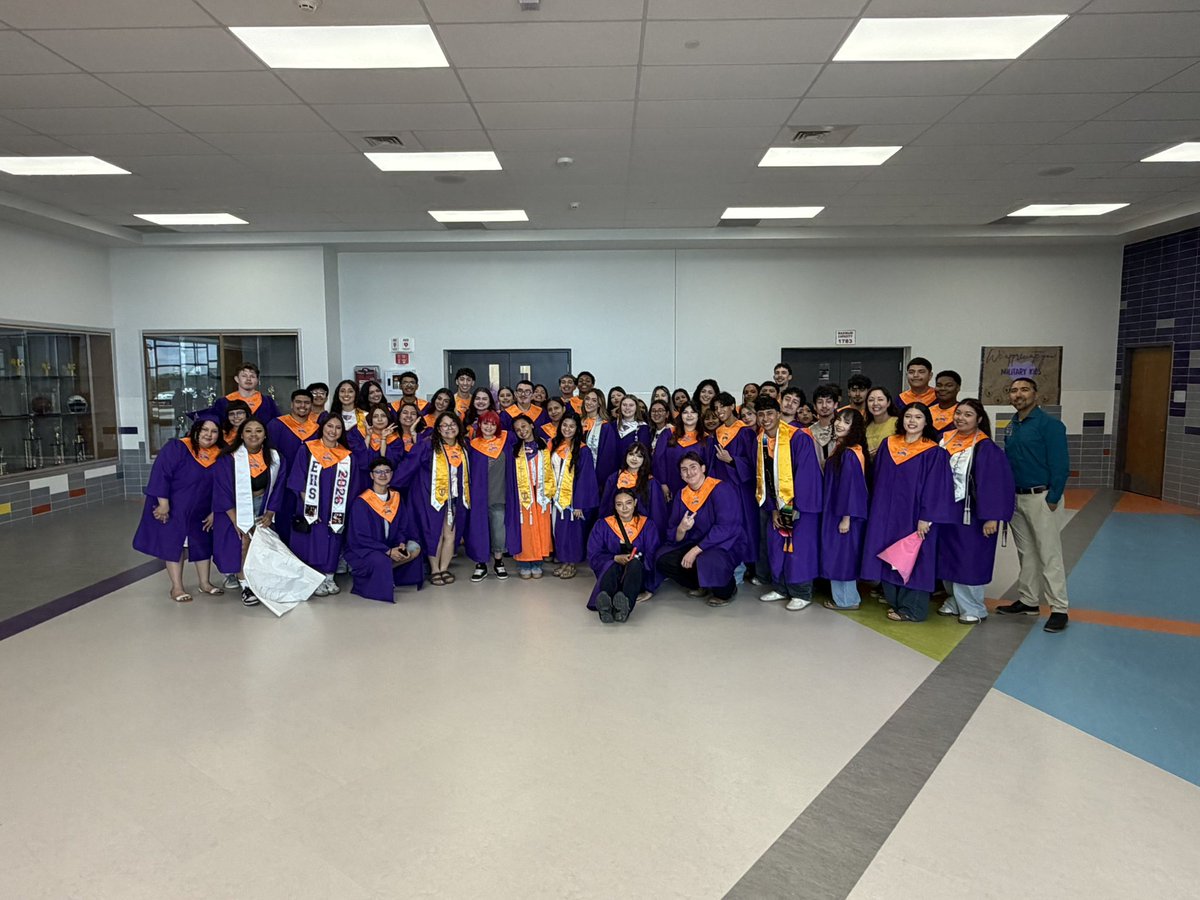 Eastlake_Middle's tweet photo. Loved having our @Eastlake_HS Seniors at The ELMS! Keep shinning, Falcons and being your best version. The future looks bright!!! #TeamSISD @TOaxaca_ELMS @yirigo_ @Gibbysoccer 💜🧡 https://t.co/huGRKbq610