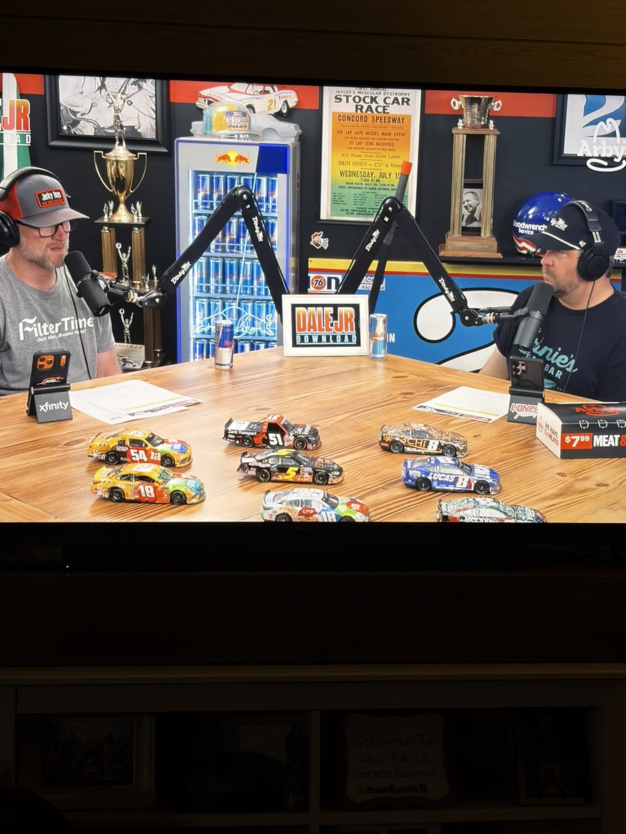 Wesley_Lail's tweet photo. Pure class from @DaleJr displaying nothing Rowdy cars on the table. https://t.co/lmWeYthl9R