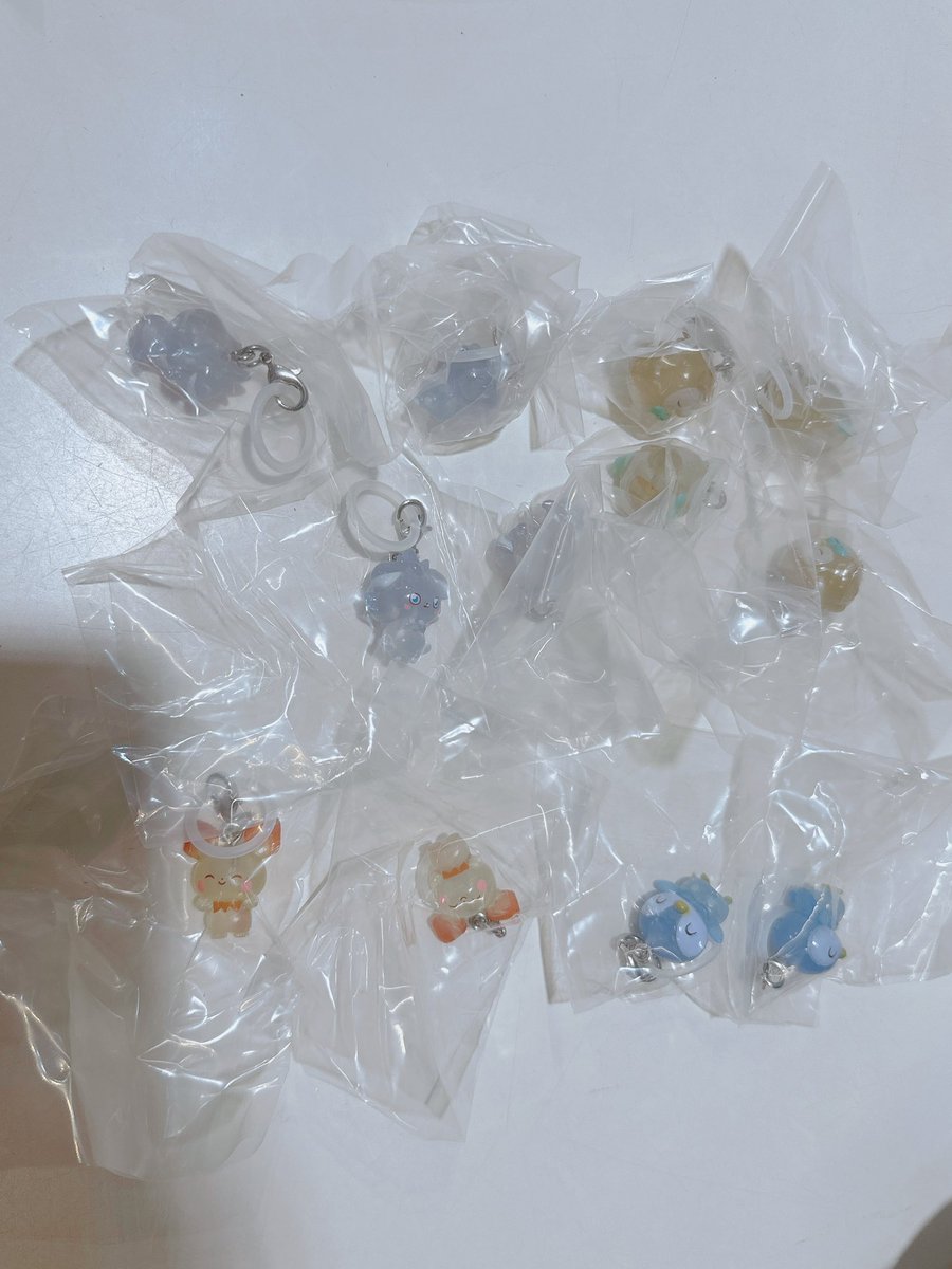 tunacho27's tweet photo. ポケモン ポケピース めじるし 交換

譲: モクロー ×4 ニャスパー ×4
     ポッチャマ ×2 ピチュー ×2

求: 過去ポケモンめじるし
      過去サンリオめじるし
(サンリオはクロミ/キティ優先

比率違い検討します！
お気軽にお声がけお願いいたします🙇🏻 https://t.co/tCMbFWSTWo