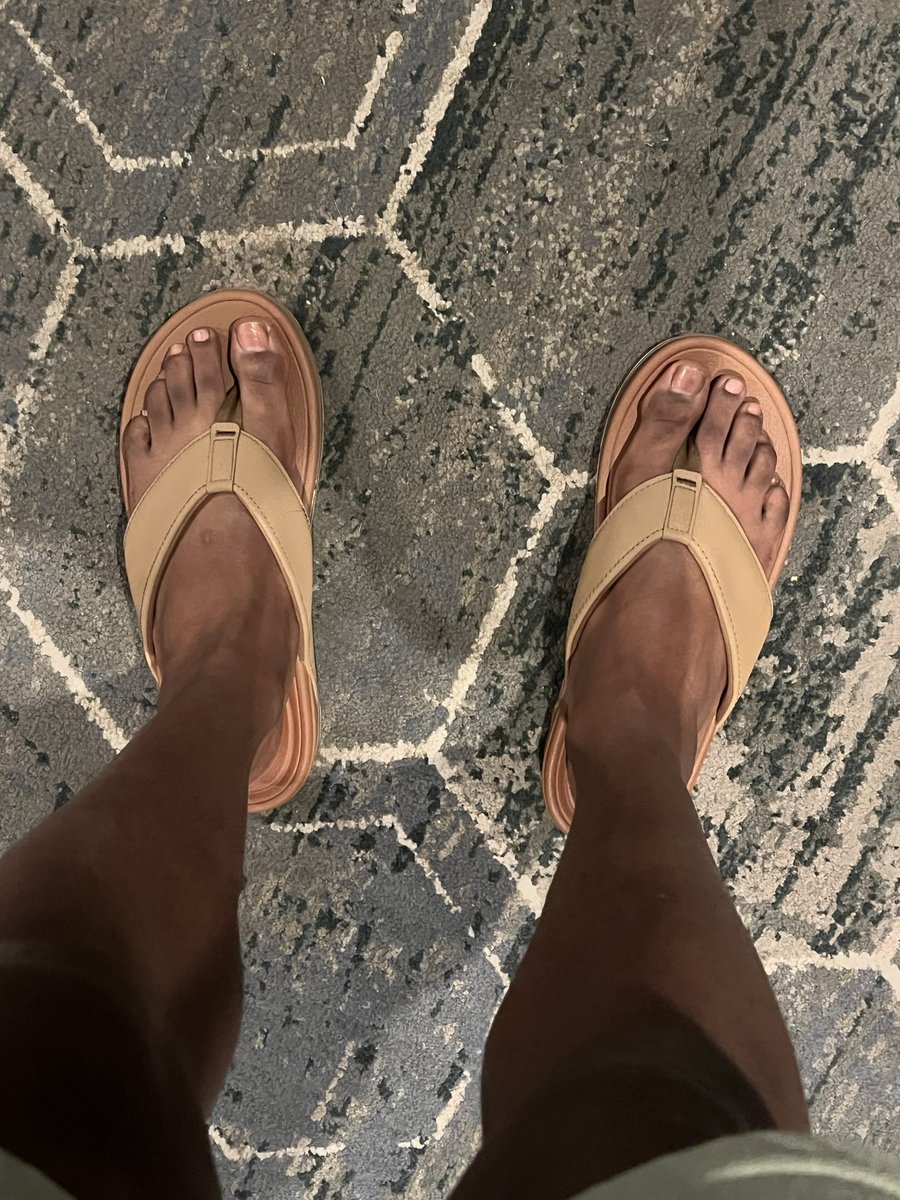 soleemann22's tweet photo. Happy Toesday , Drop them toes below 👣👀 https://t.co/DG14xjU5zz