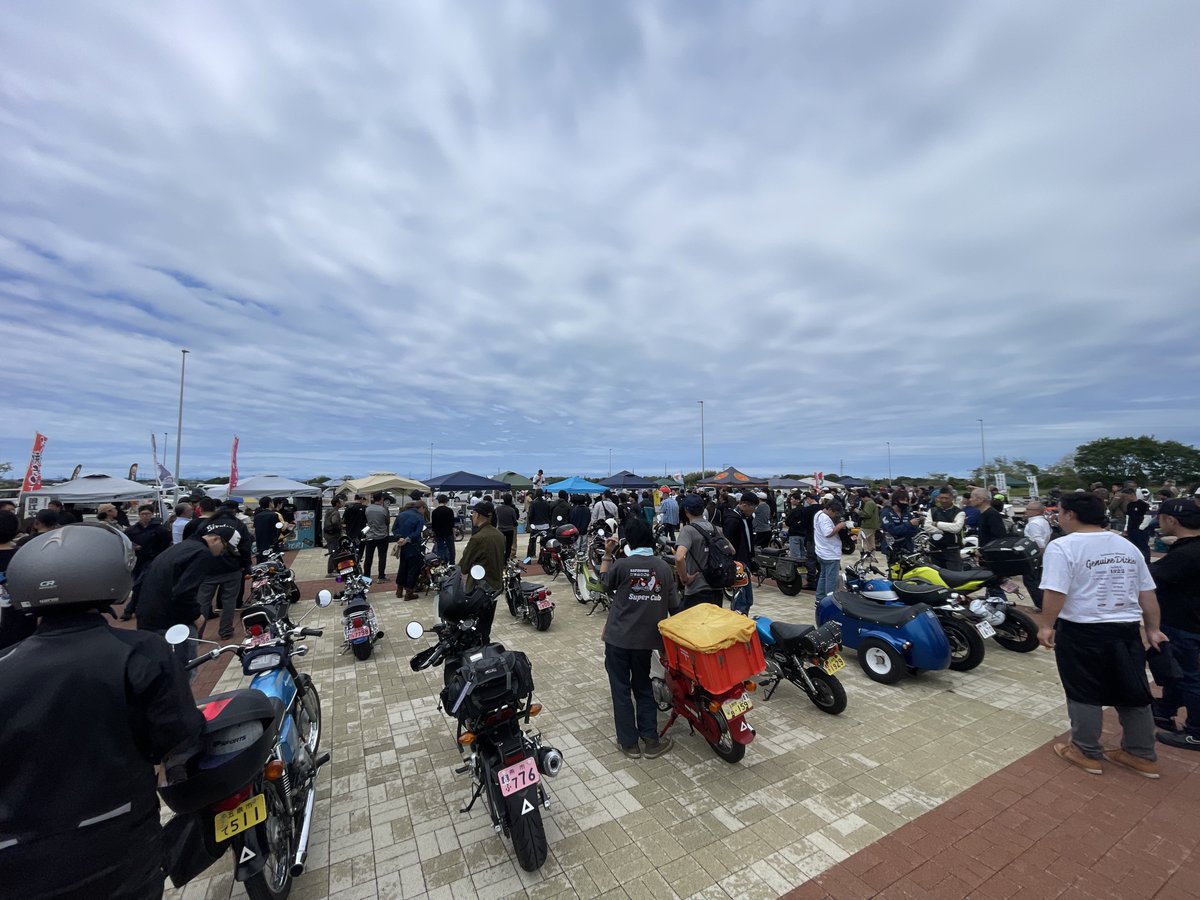yuu_zxr_ksr's tweet photo. 日曜日はクレタクとシャリーとパッソルで新潟原付ミーティングお邪魔しました!
気合い入った車両ばっかでめっちゃ面白かった😂
#新潟原付ミーティング
#NGM3 https://t.co/QW3QAxEtYN