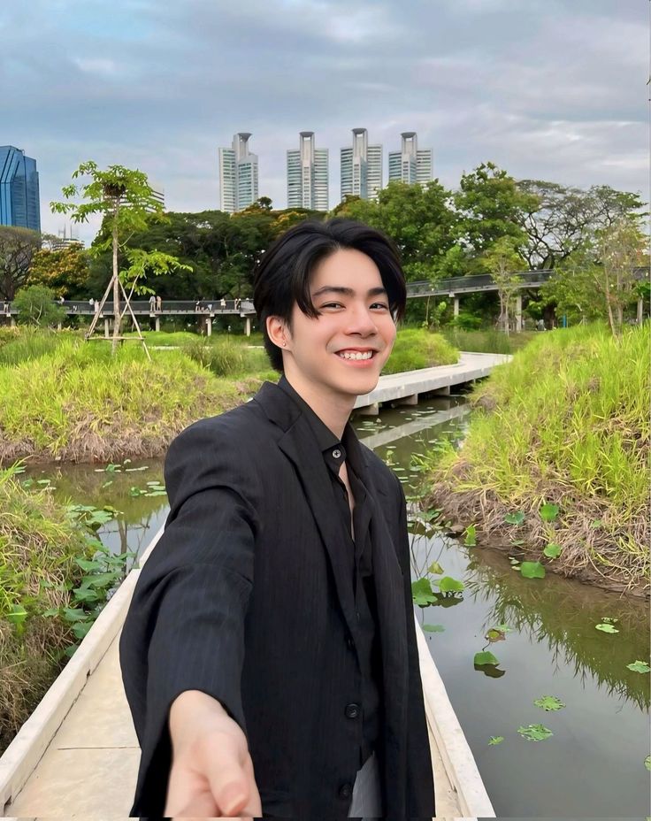 Zyran🖤🥕✿🎸🦈 tweet media