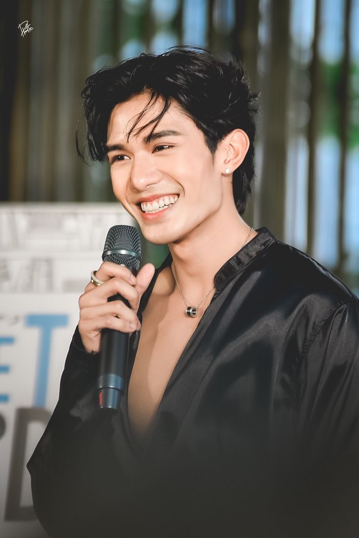Zyran🖤🥕✿🎸🦈 tweet media