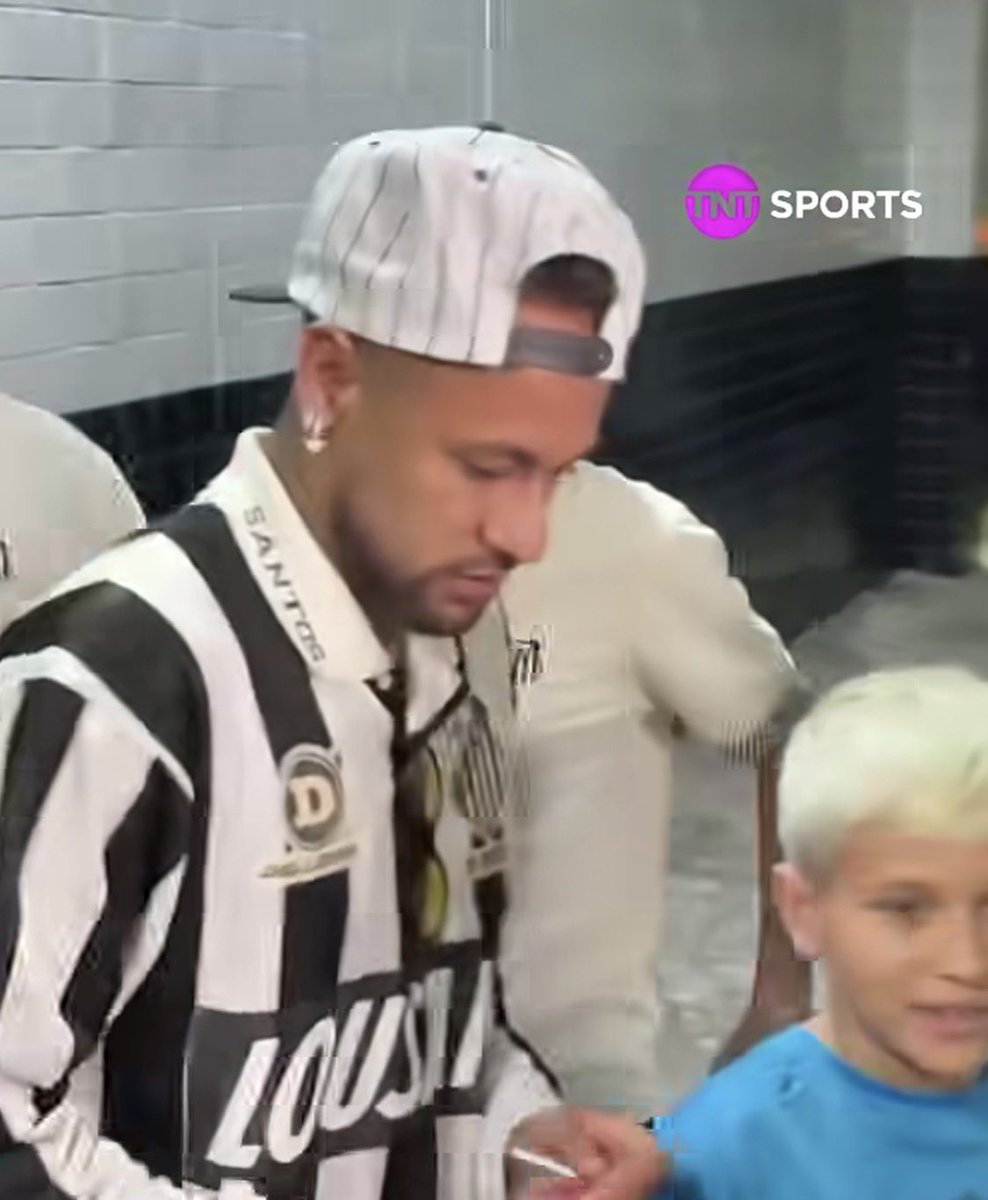 Estagiário do Ney tweet media