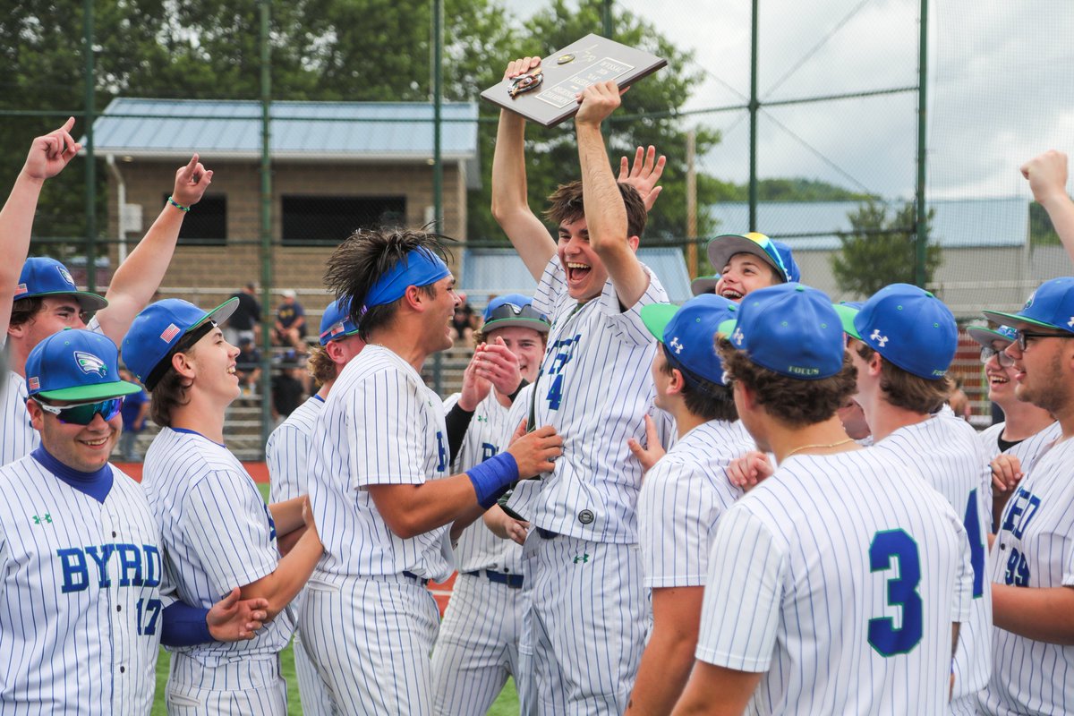 MetroNewsSports's tweet photo. Photo gallery: RCB claims regional title with 5-4 win over Hampshire:

https://t.co/ZUhjZC0ptE #wvprepbase 

(Photo gallery courtesy of Ben Queen/www.BenQueenPhotography.com) https://t.co/G2e7QoNiB0
