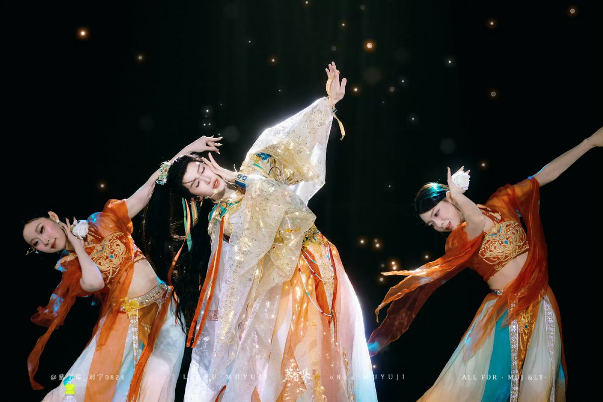 sansanerr's tweet photo. How to say, ”I love you” in every language?

Cr: 慕宇集_刘宇0824

#LiuYuConcertInBKK
#LiuYu #หลิวอวี่ #刘宇 https://t.co/aaEl4SWIqj