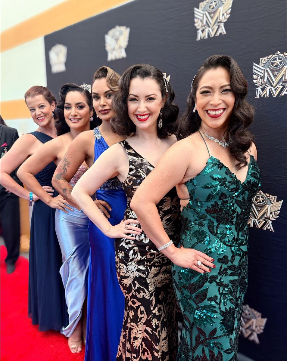 Pin-Ups For Vets tweet media