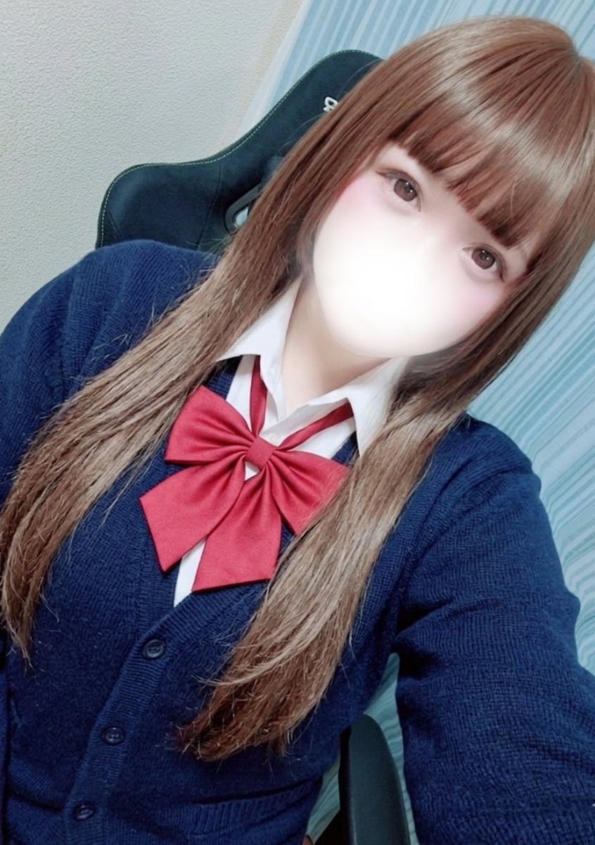 2525cc2's tweet photo. 学生服が人気🤦‍♀️笑 https://t.co/eywcLbmbaI