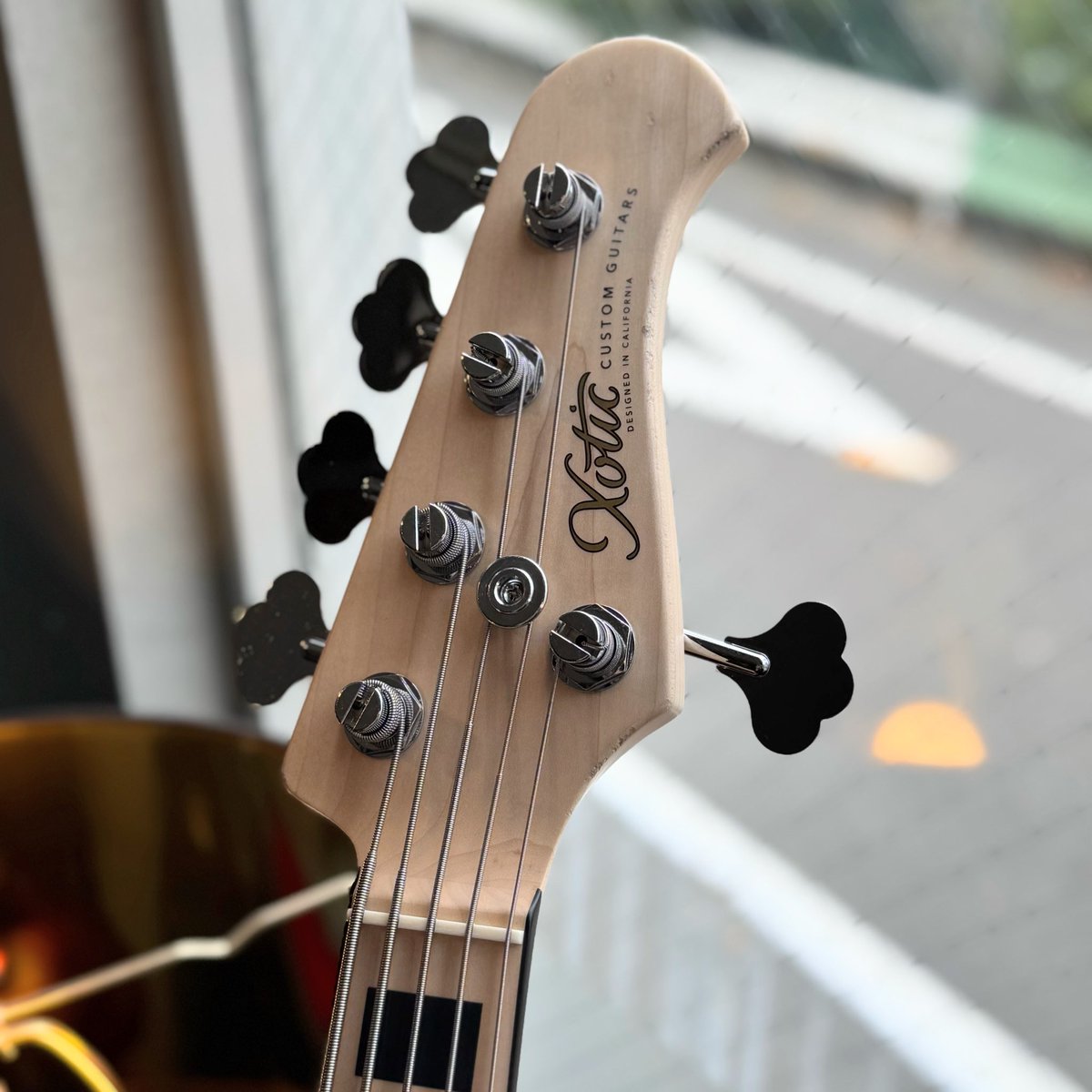 Xotique's tweet photo. みんな大好き70s JBをより意識したオーダー品です💁🏻‍♂️
ナチュラルカラーにブラックガード、バインディング、ブロックポジションマークがたまりません😎

Xotic XJ-1T 5st V.NAT M.Aged "Lindy Fralin PU" #3584

👇Xotique Online Store👇
https://t.co/FSCdpGOS5I

#Xotic
#XJ1T
#LindyFralin
#Xotique https://t.co/1fYIaDG3cY