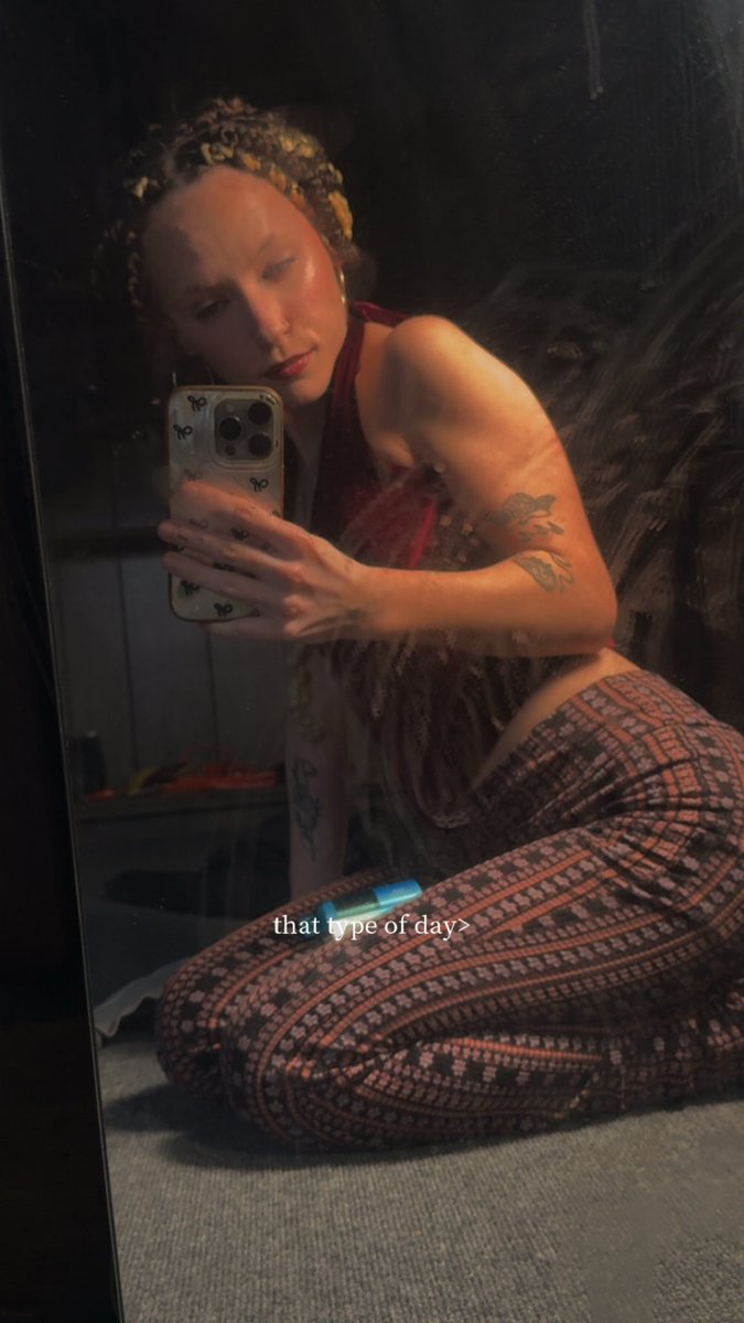 MallyMalibu's tweet photo. Do you wanna see me take this outfit off🫣🫢
#hot
#contentcreator
#whore
#daddysonlygirl
#slutslave
#badgirl
#sexy
#barley18
https://t.co/Kcz5BrKnhk https://t.co/Ian0ytiOv5