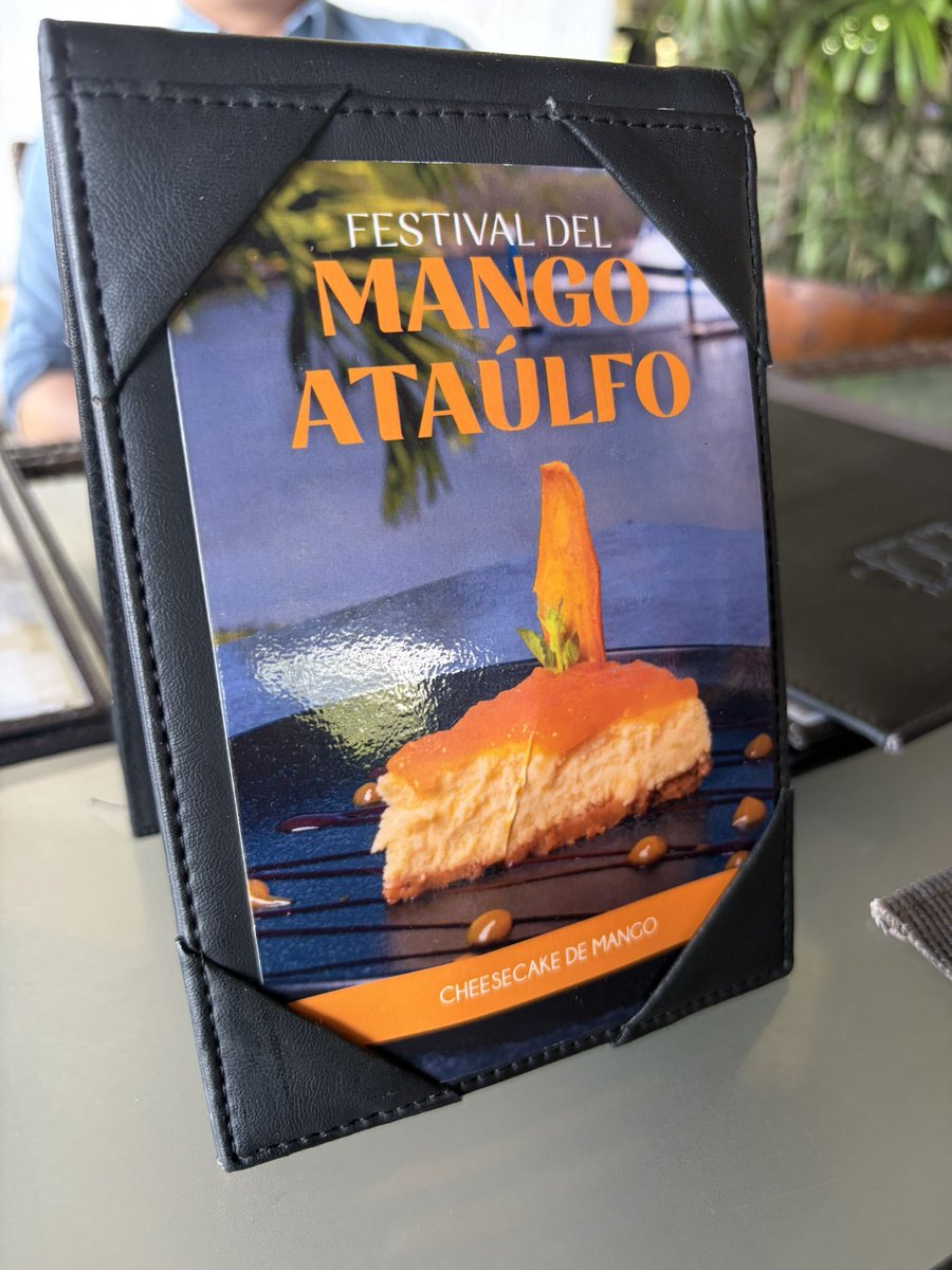 ElValti's tweet photo. No fui al festival del mollete de @solosanborns pero fue al festival del mango ataúlfo. https://t.co/24trmL3wQq
