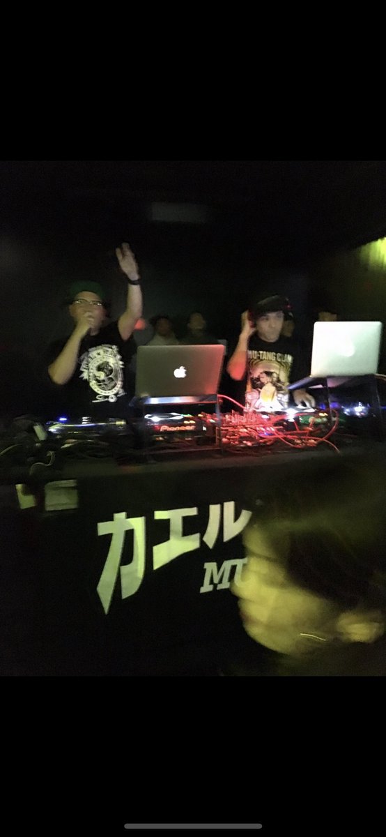 Johnson_RB's tweet photo. バンブーさんとマコトさんのクラッシュとか絶対おもしろいやろうけどな〜��ンブーさんを最後に見たのは2018のハードタイムっぽいな〜🎵
バンブーさんとジュニアさんの並びとか奇跡すぎる！！ https://t.co/rNHDlf0zKI