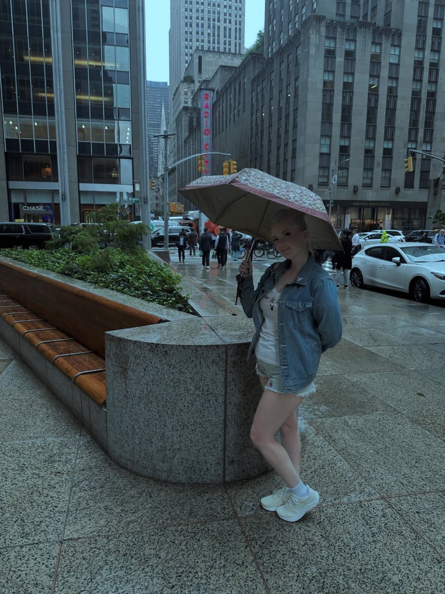 MonroeRoseXO's tweet photo. Missing the gloomy 🌧️, rainy ☔ weather of New York City 🗽

#newyork #nyc #rain #gloomy #aesthetic https://t.co/sTNQIZlnfp