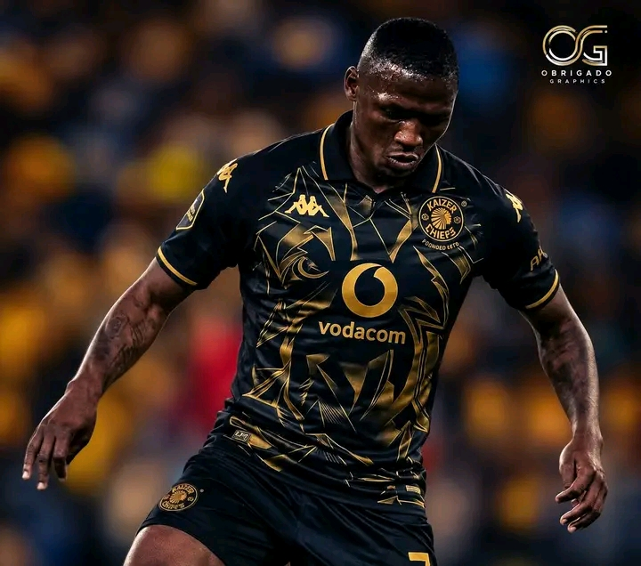 BennettFamVlog's tweet photo. 🚨If this is Chiefs away kit for next season👌🏽👌🏽 I say whosoever designed it did a pretty good job💯 this is a 💯 ... it kinda takes me back to the one Nike designed for the club when it was celebrating 50 years of existence 💯💯💯 

Kappa is recreating some fond memories https://t.co/y8sfpa1IjH