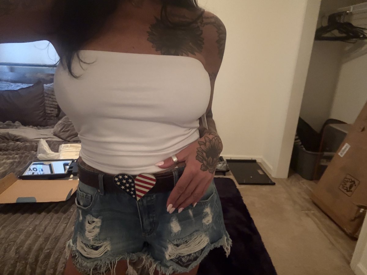 warrior19RN's tweet photo. I’m have 45 and 47 airbrushed on both my boobs for the kid rock concert!!!😜 https://t.co/cpvZFCv8w2