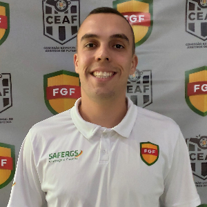 divisaodeacesso's tweet photo. Arbitragem para GE Brasil x Bagé pela 3ª rodada do Grupo B da Copa FGF:

Árbitro: Tiago Pires Staduto
Assistente 1: Lucio Beiersdorf Flor
Assistente 2: Renan Gayeski Ramos
Quarto árbitro: Luiz Ricardo Geroldi(sem foto)