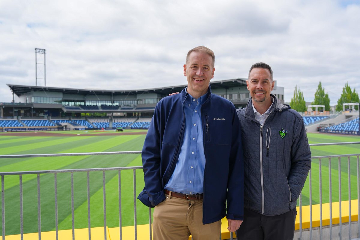 ORSecretaryRead's tweet photo. Thank you to @HillsboroHops President and GM K.L. Wombacher for the tour of the stadium and talking inside baseball. Oregon, you have to see this breathtaking park if you haven't already. Come for the baseball, but stay for the family-friendly, world-call amenities! https://t.co/7m9w2N19hZ