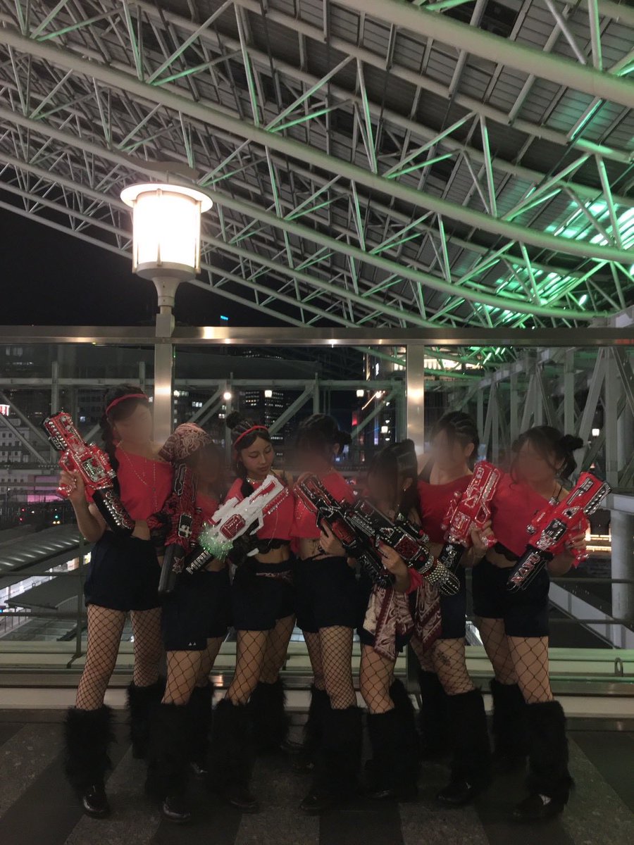miou428's tweet photo. 体育祭みんなで可愛くしたよ𓂃꙳⋆⭐︎ 2年連続赤団楽しかった❤️来年は何団になるかな団長になりたいな(⸝⸝◜~◝⸝⸝)♡ https://t.co/aU8O85p74G