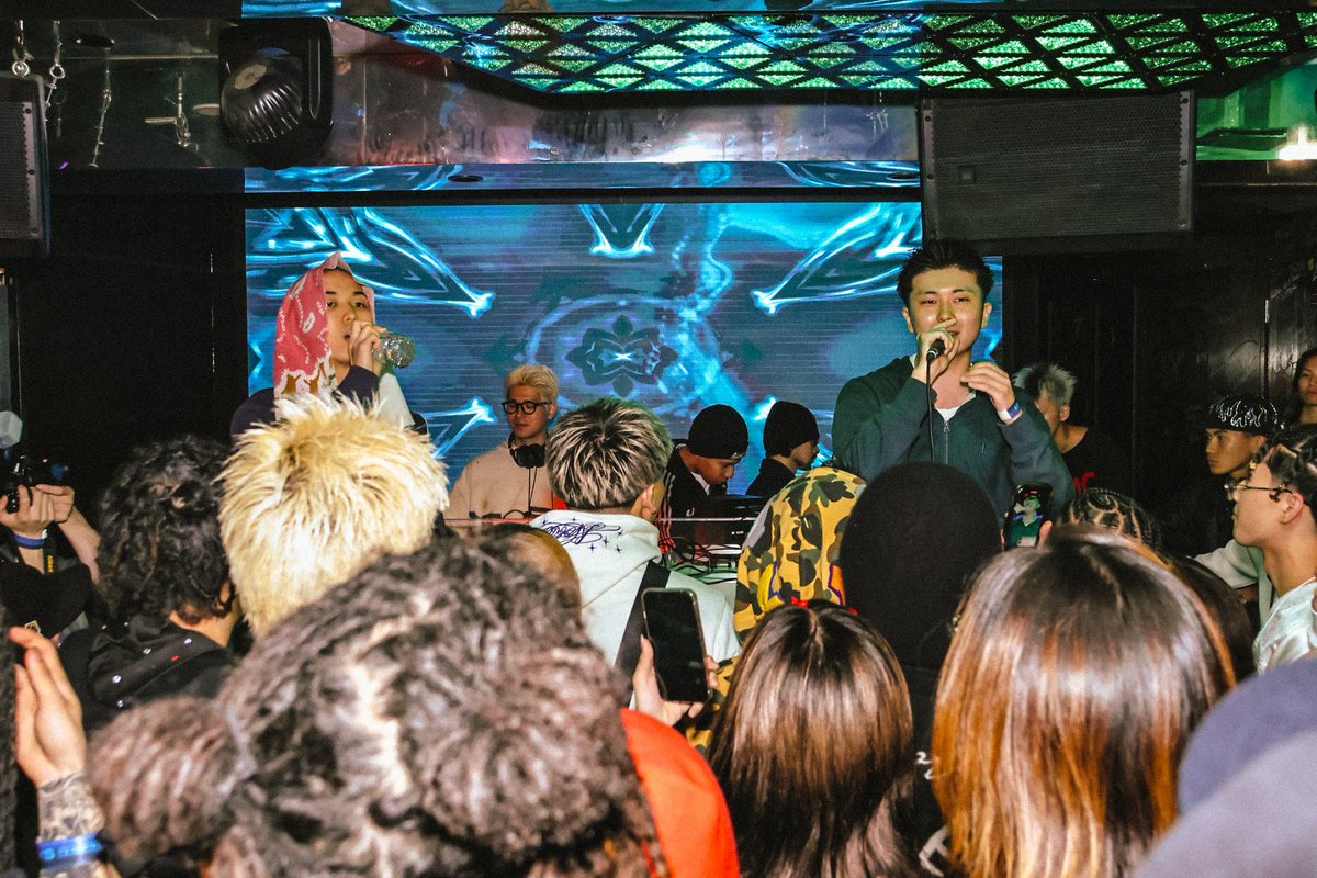 _eques6's tweet photo. 5/22 LIVE PHOTO

thanks, my friends https://t.co/QVDGNlVcOi
